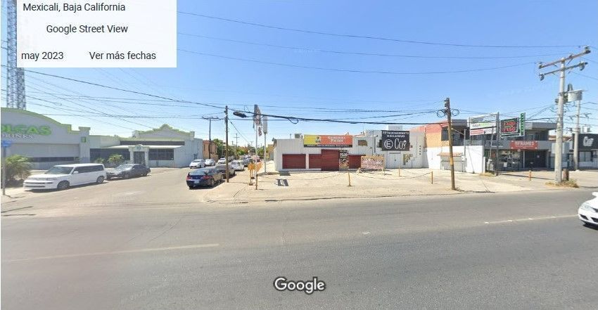 ¡Aprovecha e invierte  en este terreno comercial en Jardines del Lago!