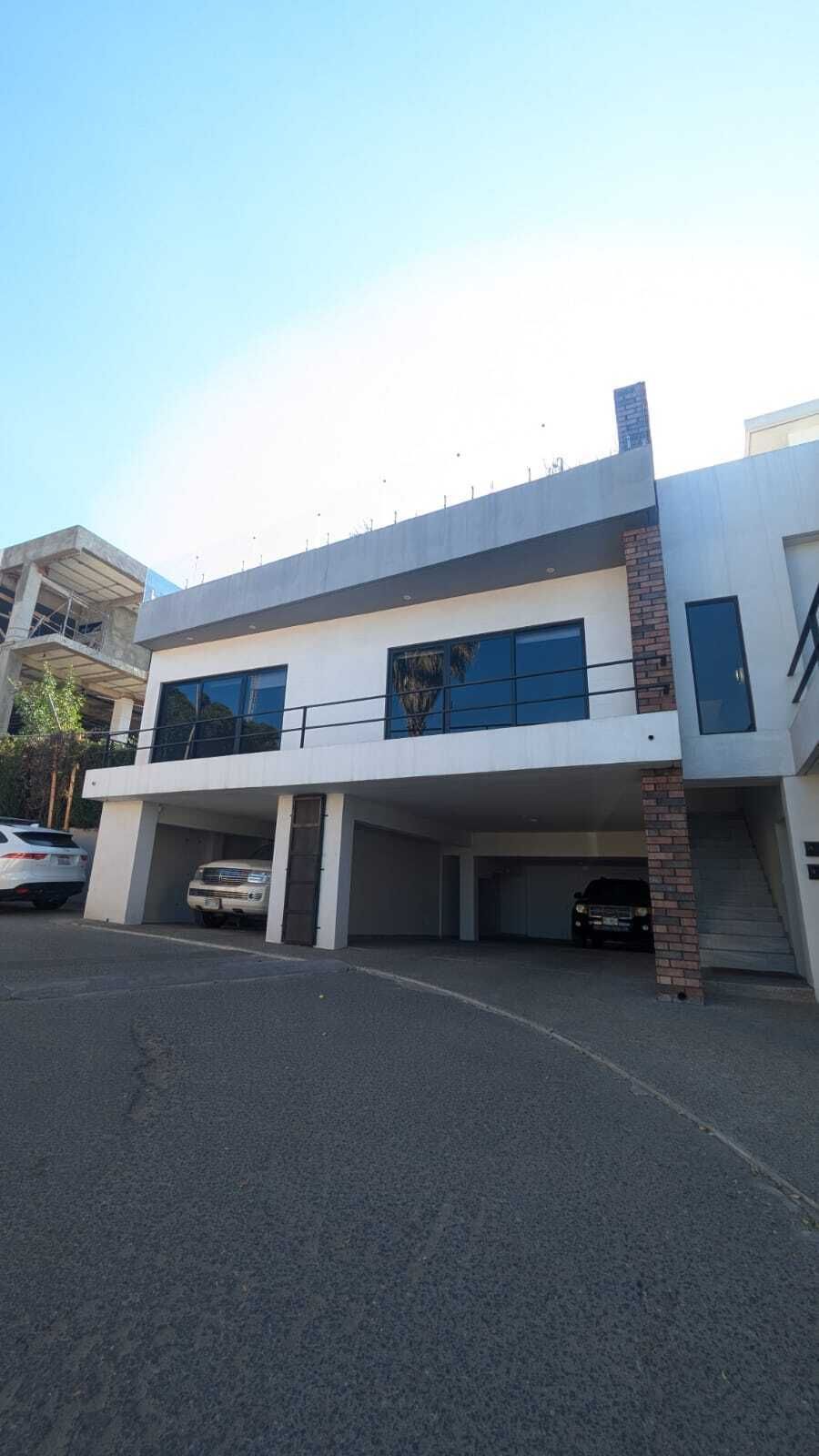Residencia en renta en la Cacho, Tijuana !