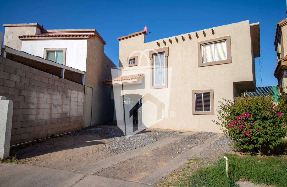 ¡Renta en cercanía a todo en Rancho La Bodega dentro de Hacienda de Málaga!