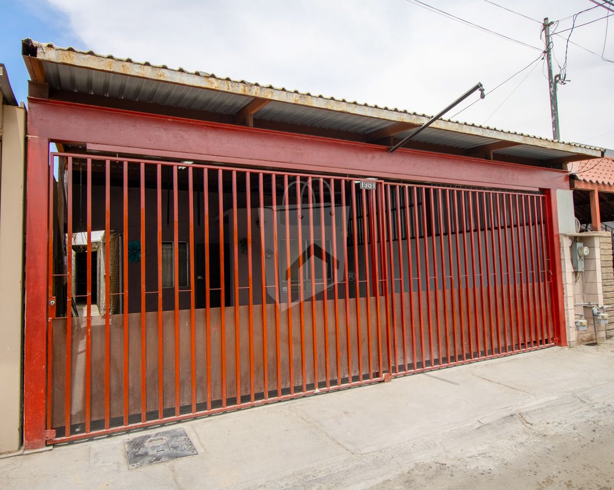 ¡Excelente opción para rentar en valle Dorado!