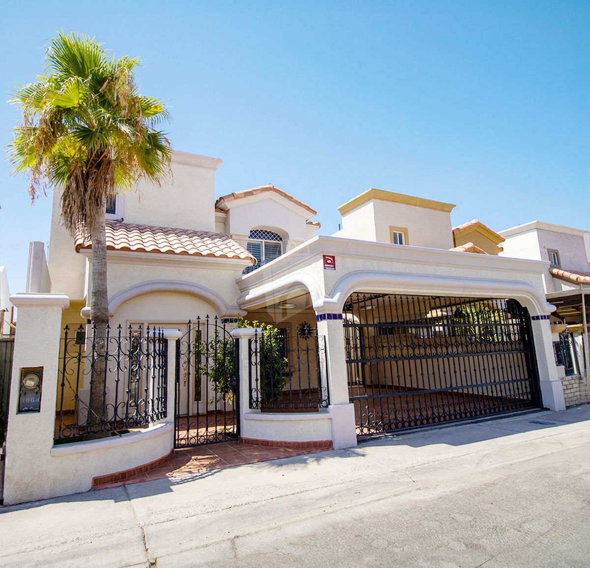 Exclusiva Casa de venta dentro de Montecarlo Residencial; Vive en la Zona Dorada