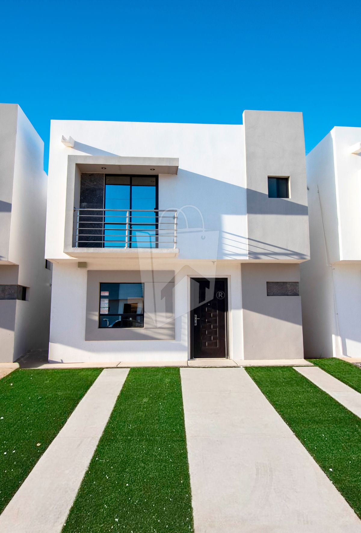 ¡ Renta en Calle Novena! Elige Residencial Monet para vivir tranquilamente!