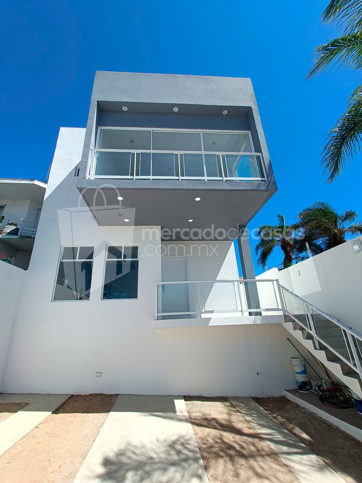 Hermosa casa con terraza, vista panoramica,  lista para habitar en la Libertad!