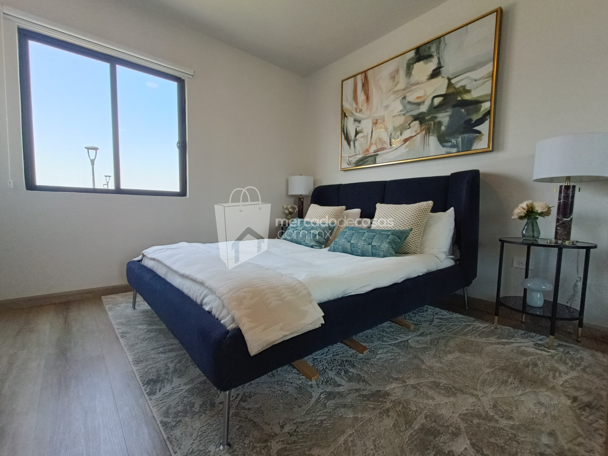 ¡Casas céntricas en venta cerca de Blvd. Fundadores!