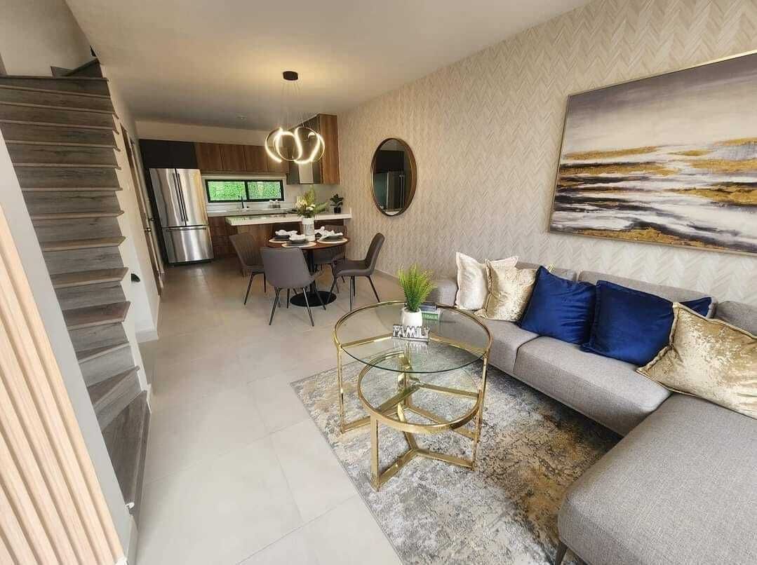 Casa nueva en venta en La Gloria !