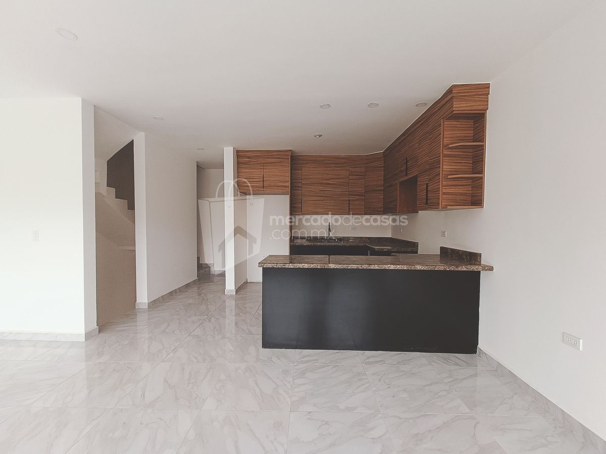 Moderno Townhouse super equipado en venta entrando a Rosarito!