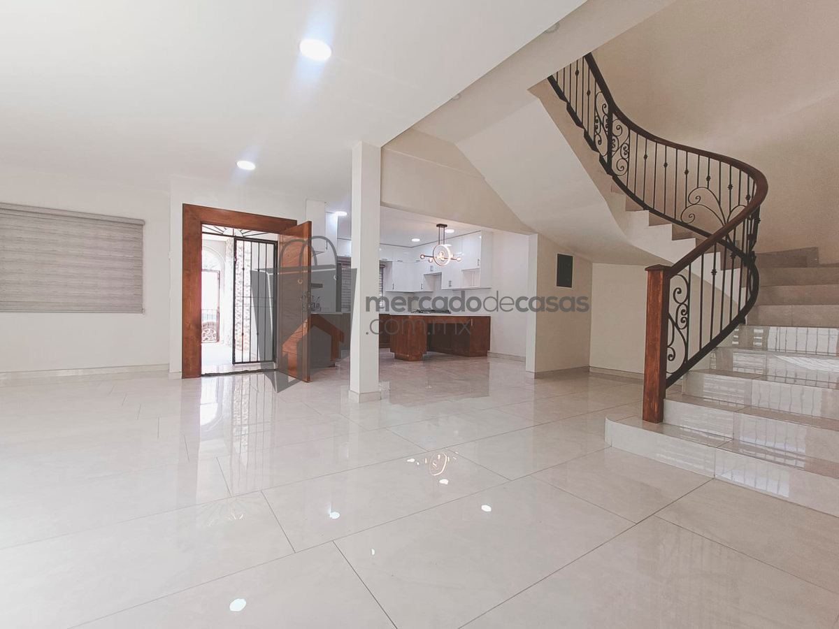 Espectacular casa en venta en López Mateos, Mexicali