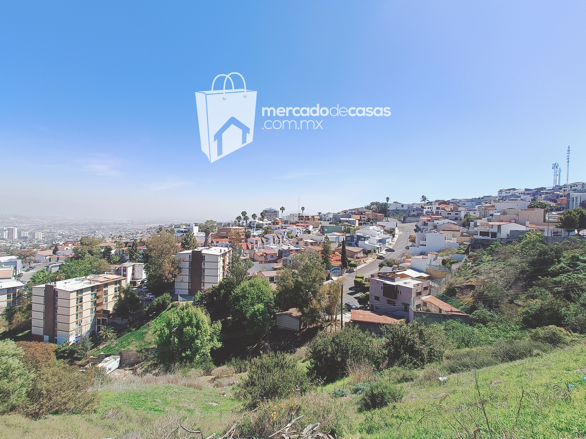 ¡Inversionistas terreno en Colinas de Agua Caliente!
