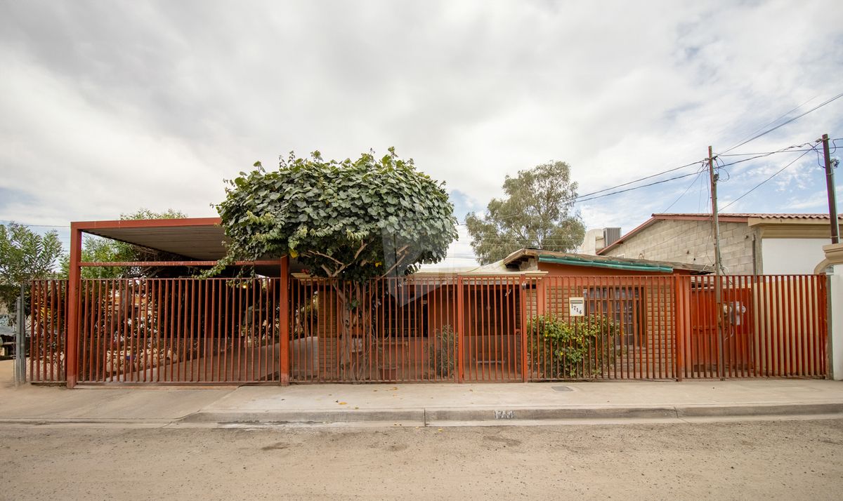 ¡Gran Oportunidad para adquirir Casa en Col. Nacozari!