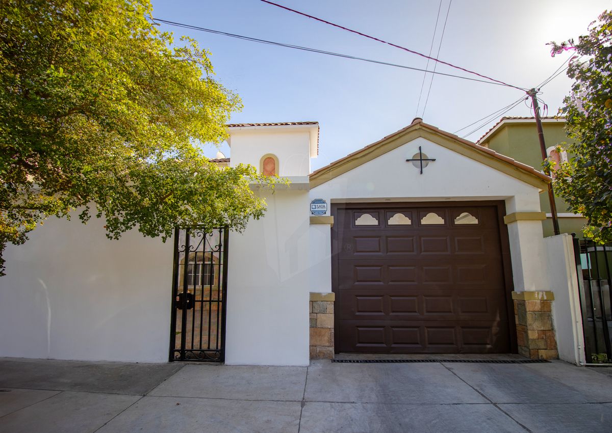¡Casa en Venta en la Col. Industrial