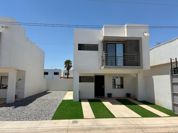Renta tu casa en C. Novena; Dentro de Residencial Monet!