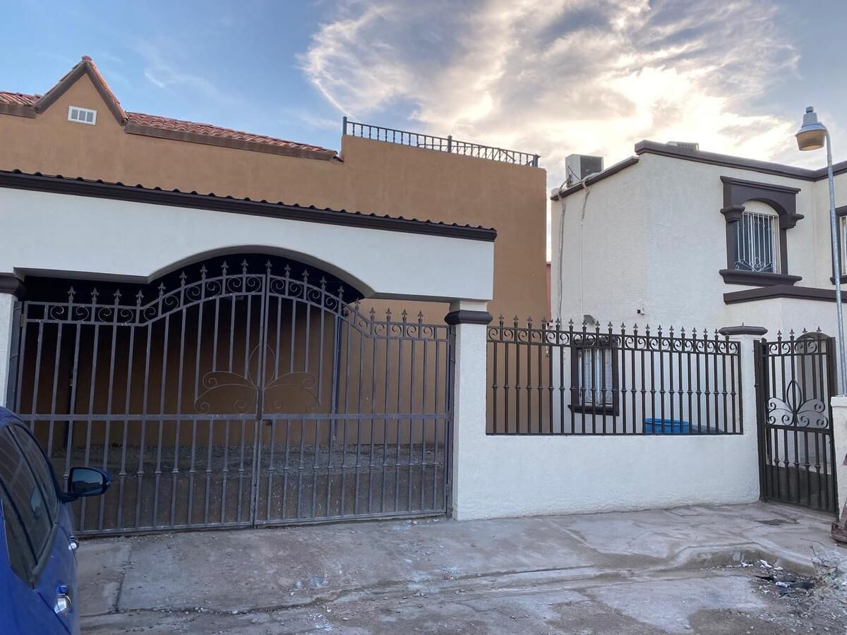 Renta casa en Venecia Residencial con terreno excedente!