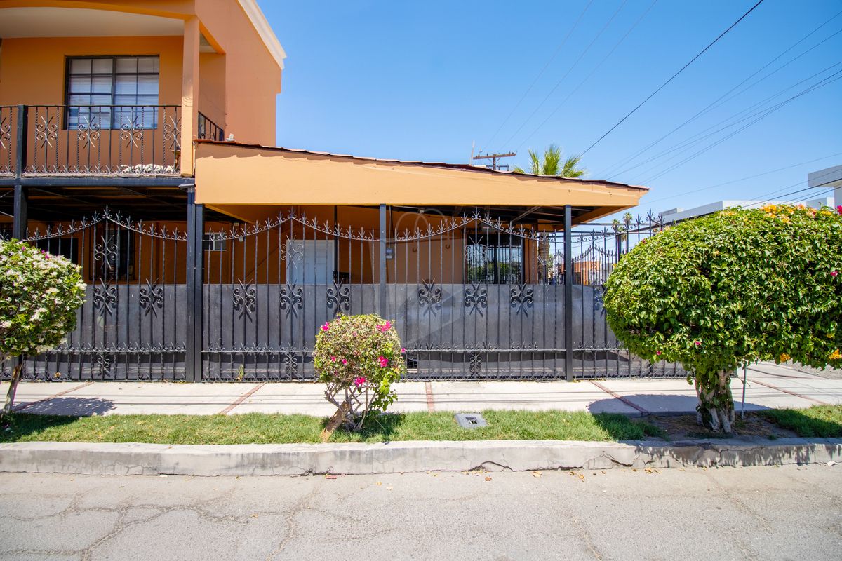 Local Comercial de renta en Fraccionamiento Las Fuentes