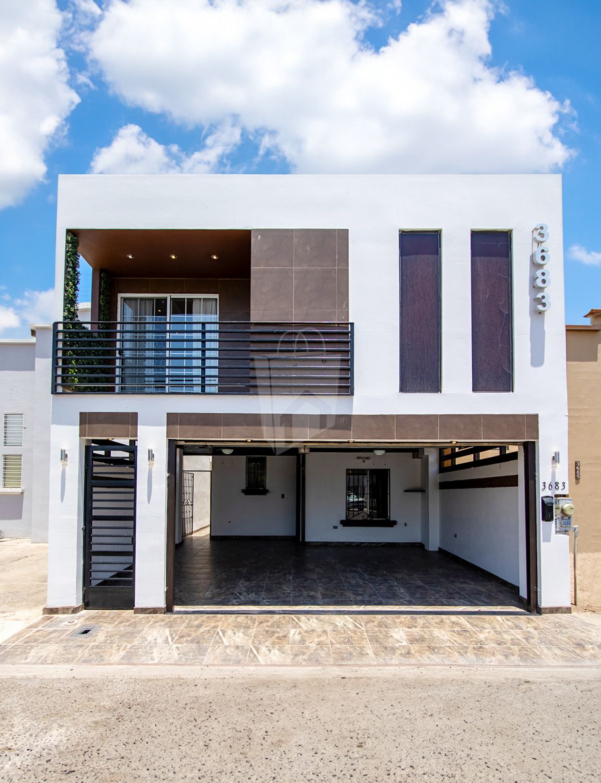 Casa en venta frente al parque – Bosques del Sol