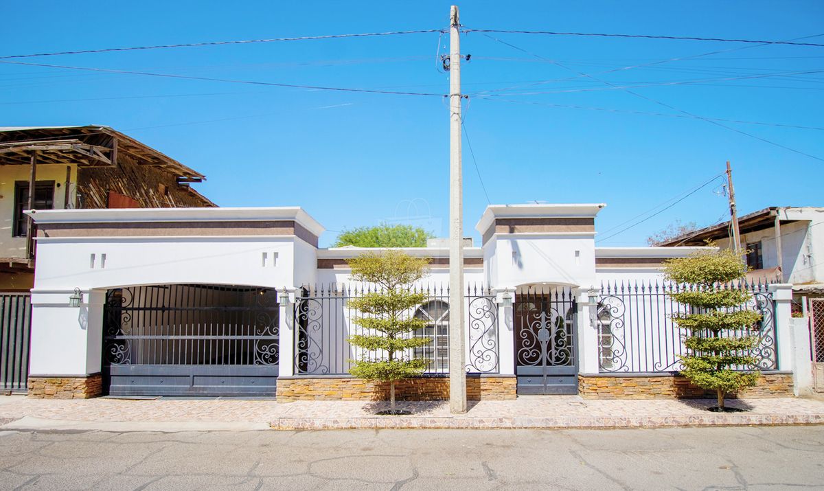 Casa en venta | Col. Carbajal