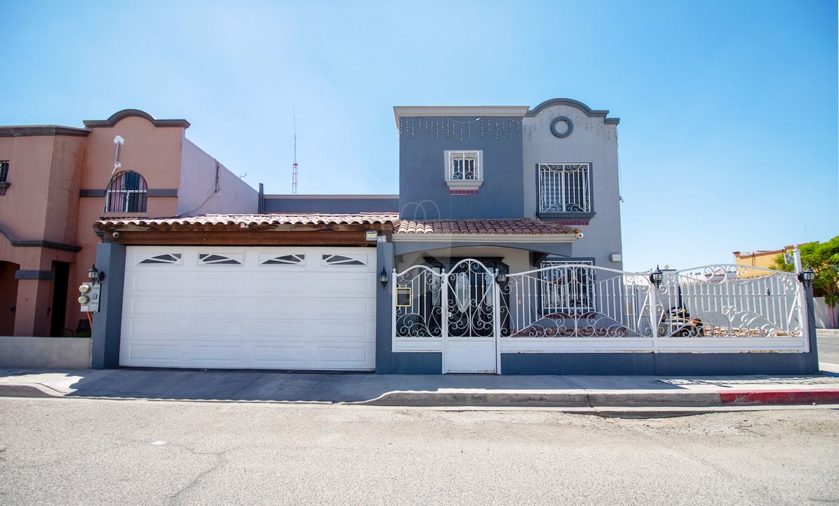 Gran oportunidad en Villa Mediterránea – Casa Club y Alberca