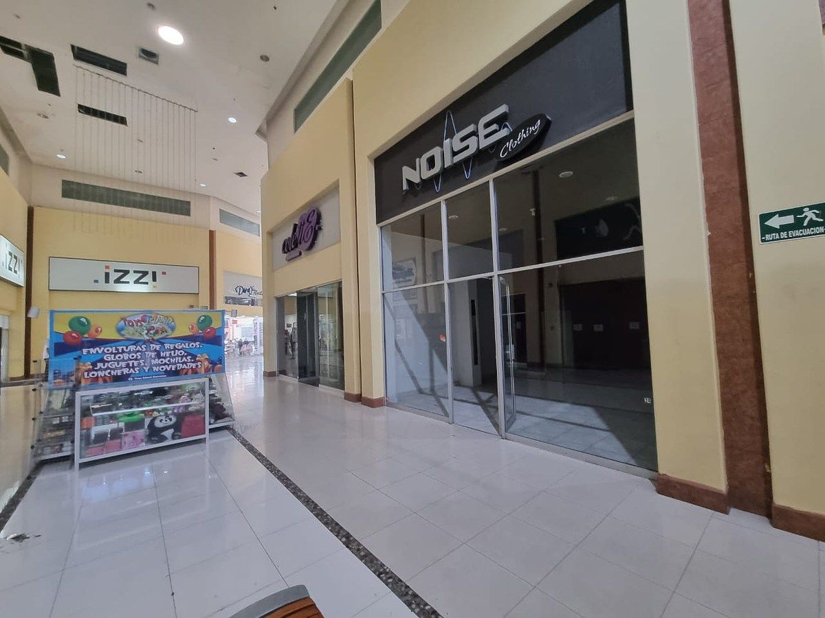 ¡Oportunidad única: Local en venta en Plaza Carranza!