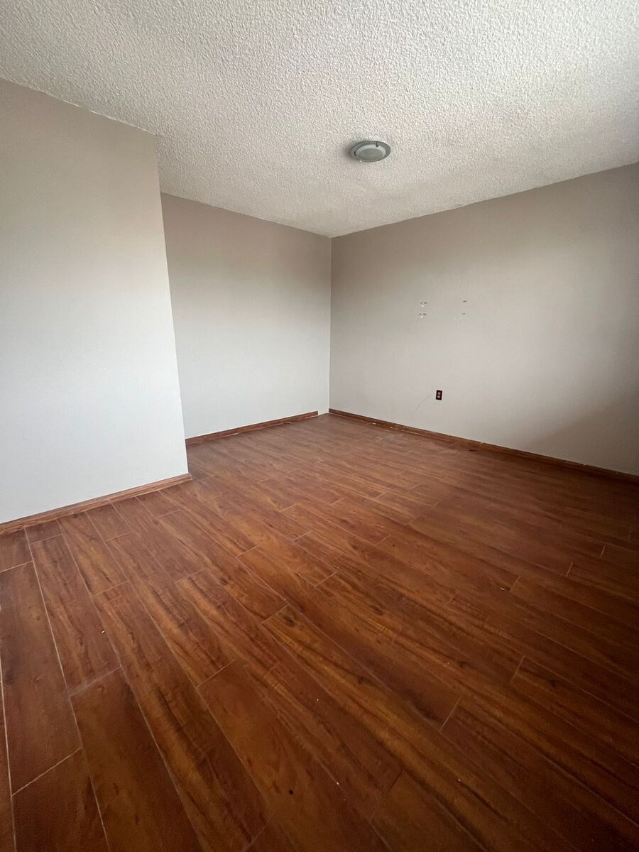 Amplio local comercial en renta en Buena Vista