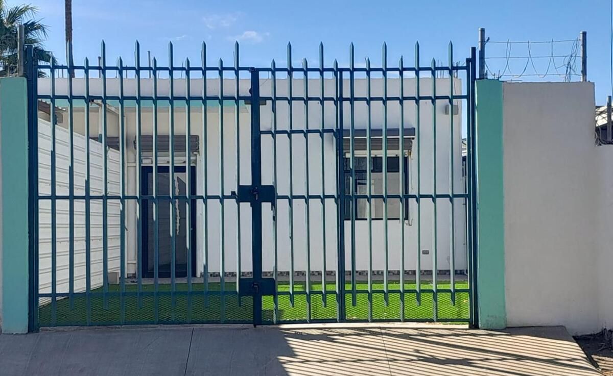 ¡Local comercial en renta en Maestros Federales!