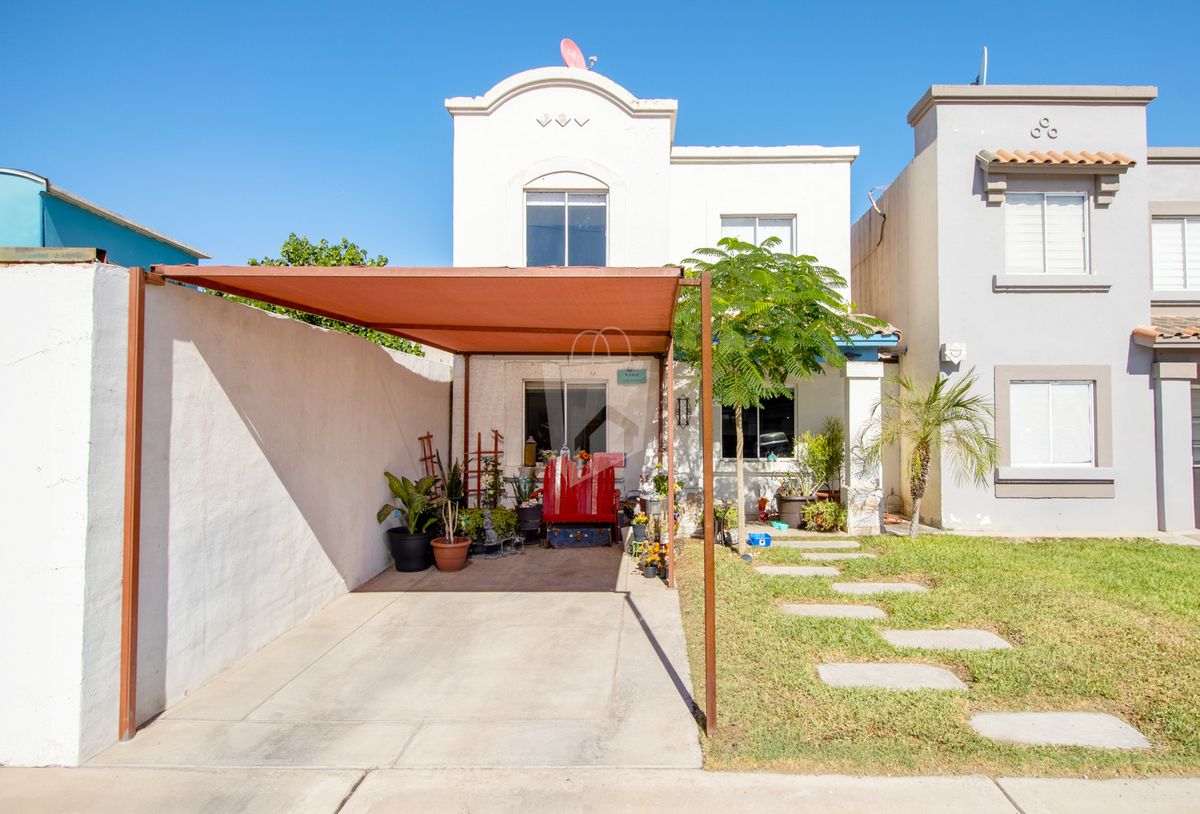 ¡Oportunidad de casa en venta en Toledo II !!