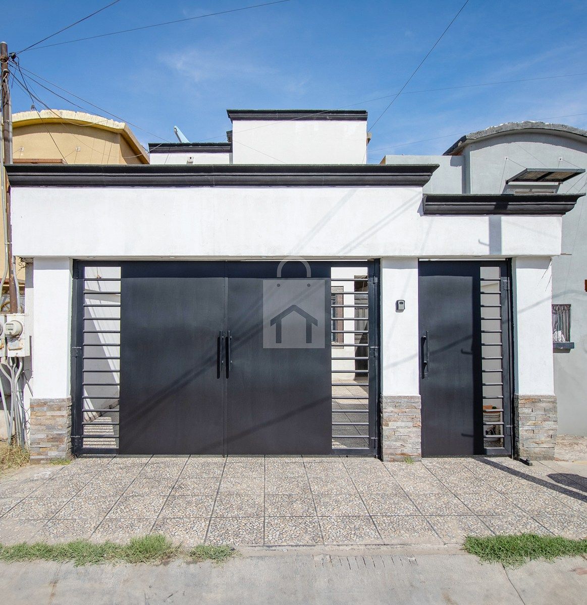 Casa en venta en Valle del Pedregal 2da Sección – Privada Cantera