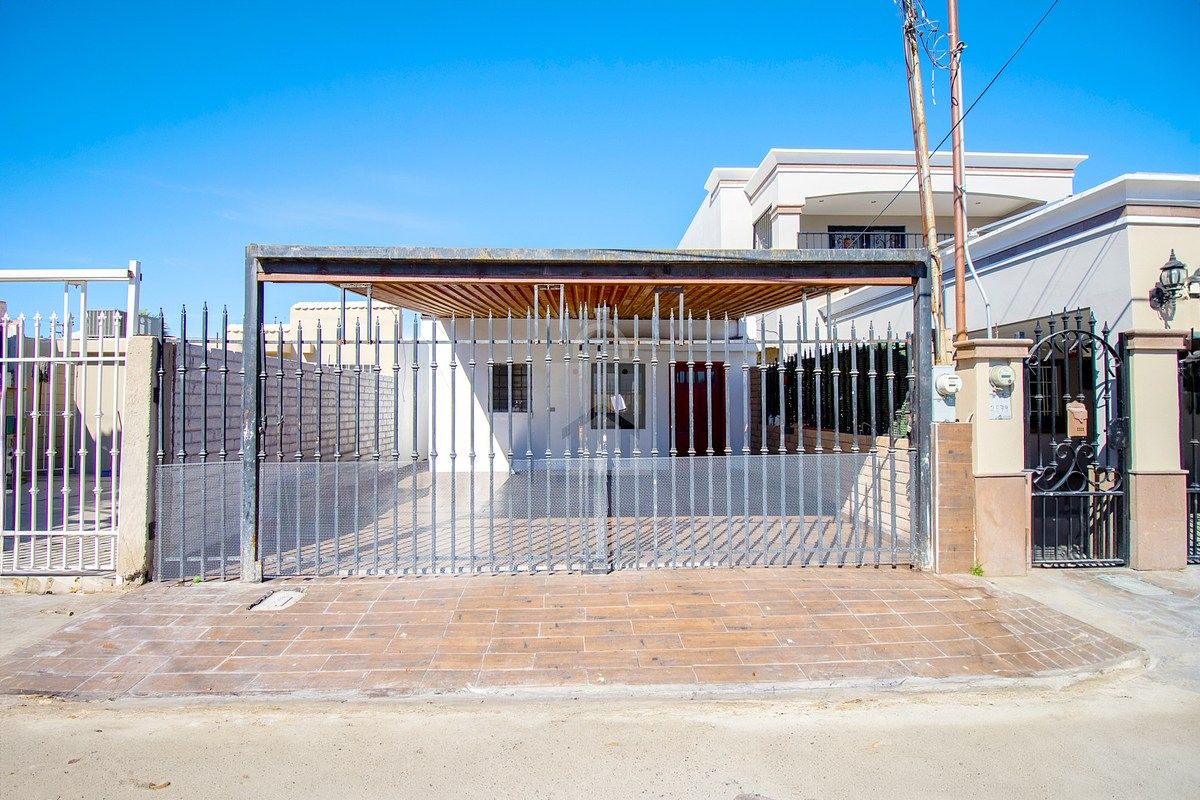¡Super oportunidad en Villa Colonial! | Casa en venta