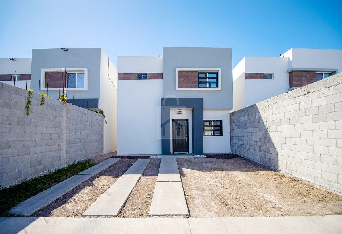 ¡Casa en venta en Calanda Residencial! Súper oportunidad de inversión
