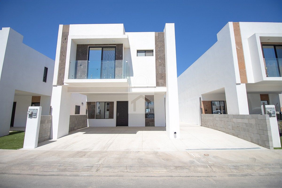 ¡Vive en Altaria Residencial! | Casa en renta en Zona Dorada