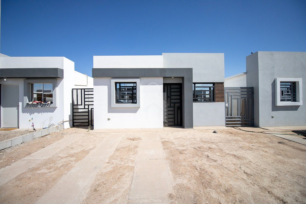 Casa en renta ubicada en Residencial El Marques, sección Pórtago