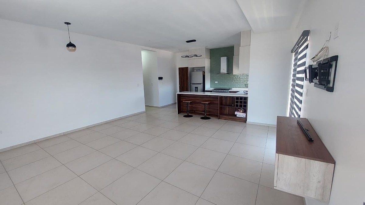 Depa con terraza privada en Attica Residencial cerca de garita de SY
