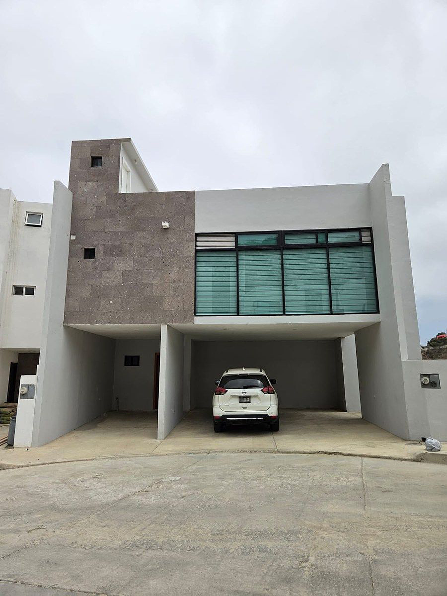 Se renta casa seminueva en Villamar
